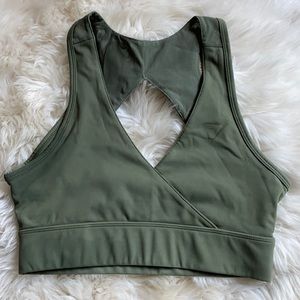 Gymshark - Nikki Blackketter- green bra - SM